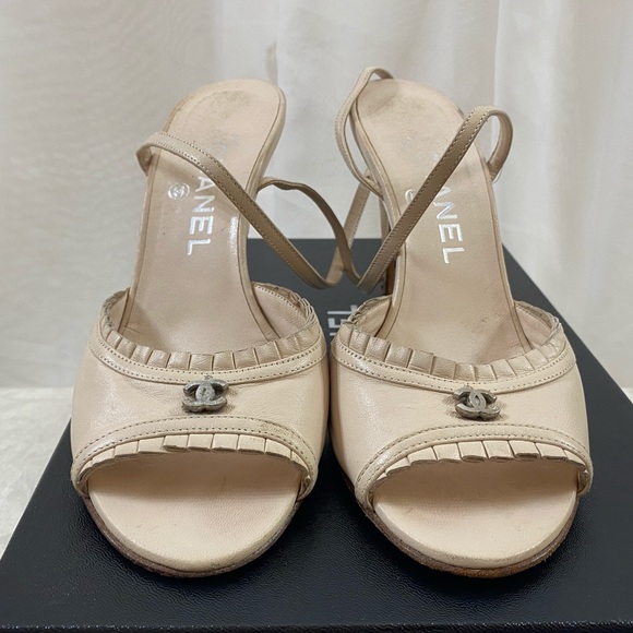 π Chanel CC sandals Heels - Picture 8 of 9